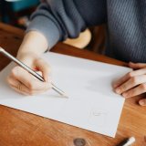 亚马逊印度向卖家免费开放独立网站服务_Shopee新加坡站升级预购商品管理