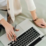 美国放弃100%关税计划_亚马逊推多项物流升级备战旺季