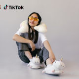 TikTok小店单品狂销_东南亚“炭烤”的天气TikTok迎来了一波夏季热销产品
